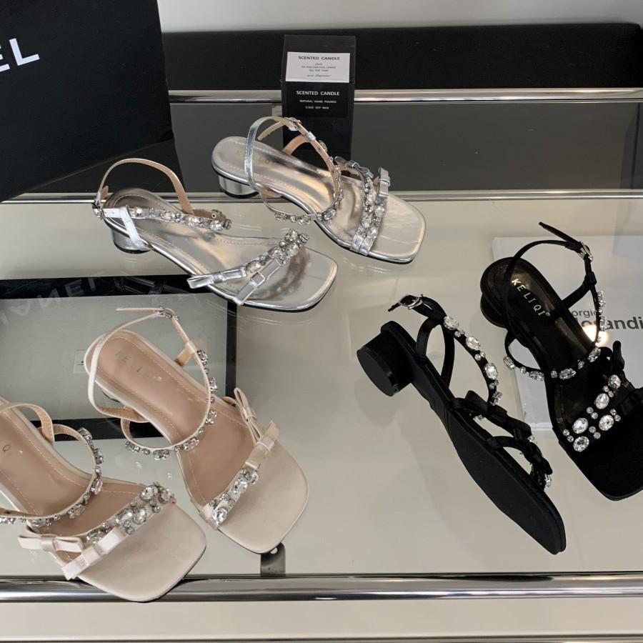 French Medium Heel Silver Rhinestone Sandals Fairy Shoes 2025 New Summer with Skirt Seaside Vacation Roman Shoes