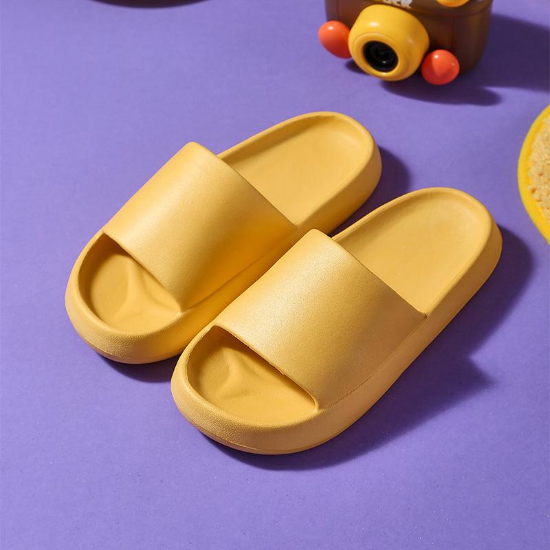 

Унисекс летние тапочки-подушки: Толстоподошвенные, мягкие тапочки для душа, для дома/улицы 38/39