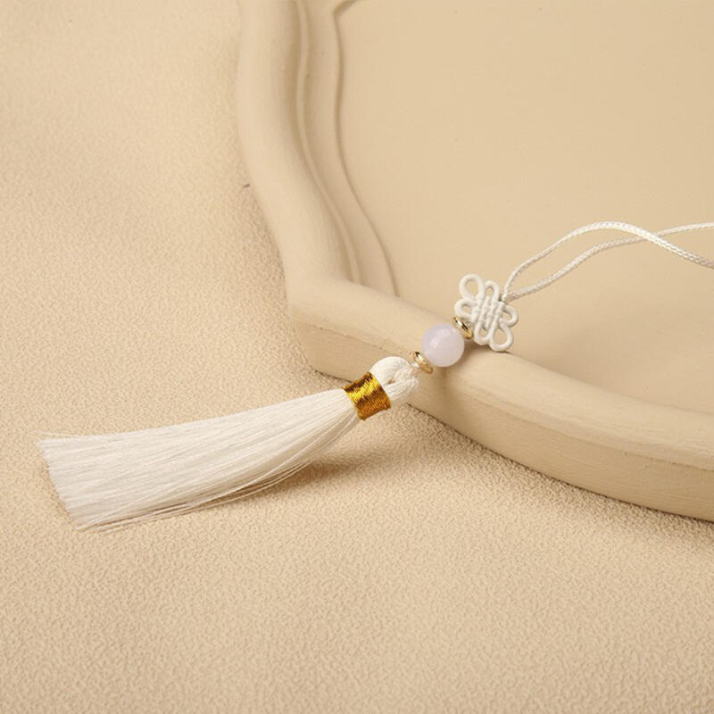 Norigae keyring, traditional knot key holder, hanbok tassel decoration, white charm