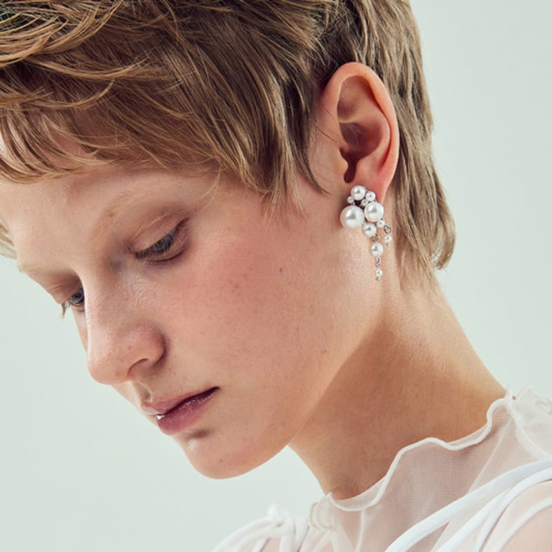 FEVERISH Pearl Edit Drop Earrings