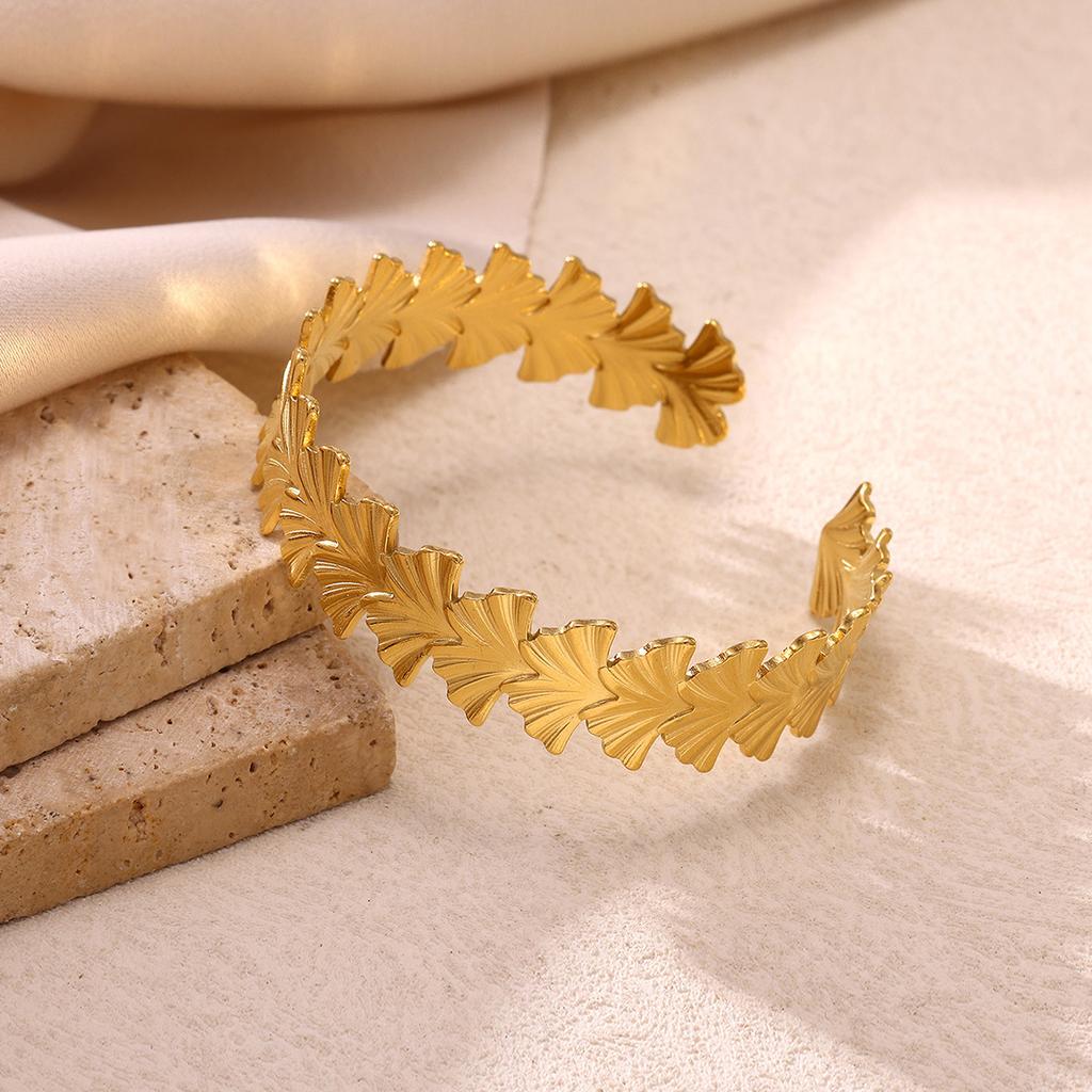 Punk Stainless Steel Twist Chain Bracelet For Women Gold Color Bracelets Cuff Bangles Femme Jewelry Bead Decompression Pulsera