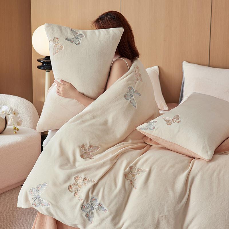 High-Grade High-Gram Weight Thickened Milk Fleece Four-Piece Set Mengdie Girl Heart Bed Sheet Quilt Cover Bed Hat To Keep Warm