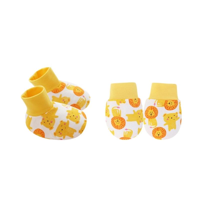 No Scratch Mittens Socks Set Toddler Mitts Baby Mittens Cotton Gloves Footwear Baby Breathable Gloves for Boys Girls