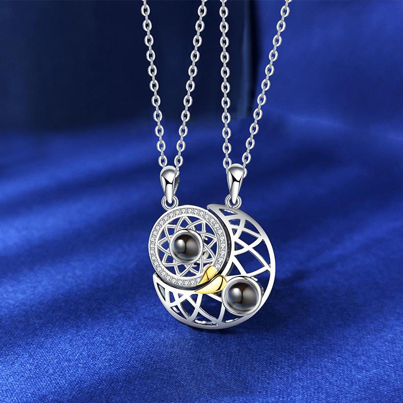 Sun Moon Projection Couple Necklace for Men and Women A Pair of Pendant Magnets INS Small Design Collar Chain Necklace