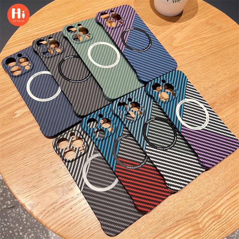 

E-commerce magnetic attraction magsafe is suitable for Apple 15 mobile phone carbon fiber pattern borderless iPhone14 hard case 13promax.