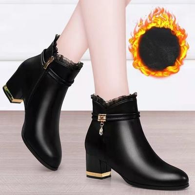 Bequeme, modische Winterschuhe aus weichem Leder mit Plateaustiefeln, elegante High Heels, Knöchelstiefel fürs Büro, warme Stiefel