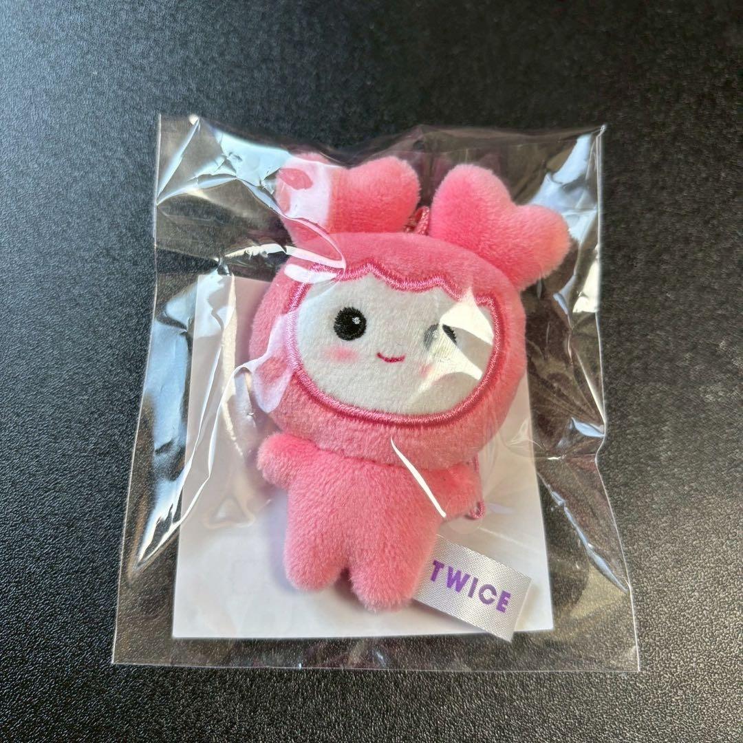 [USED] TWICE Momo 10VE UNIVERSE Fan Meeting Micro Plush Toy