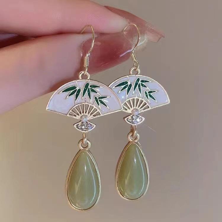 Серьги-веера в китайском стиле, супер-фея, ретро, нишевый дизайн, серьги-капли с бахромой, серьги в новом китайском стиле, этнический стиль