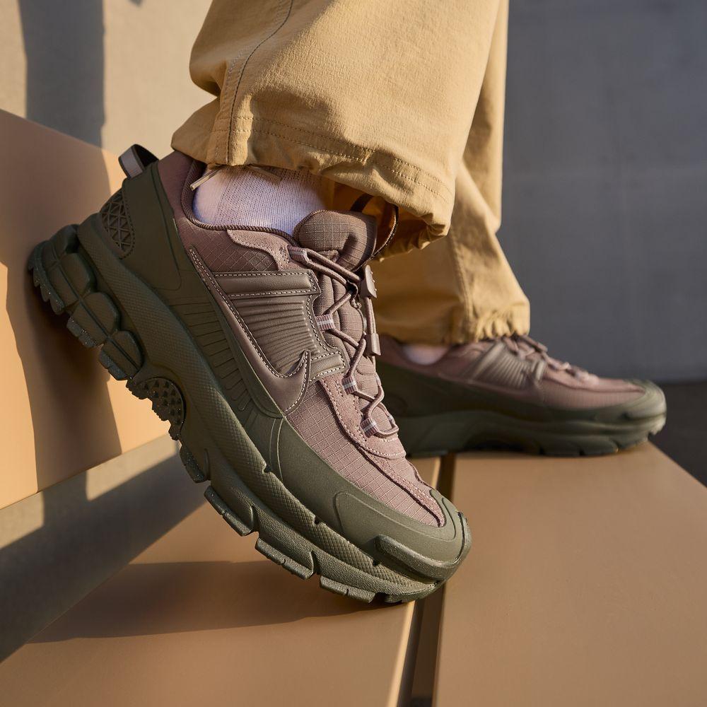 Nike Zoom Vomero Roam Норка Коричневый Средний Оливковый 40.5