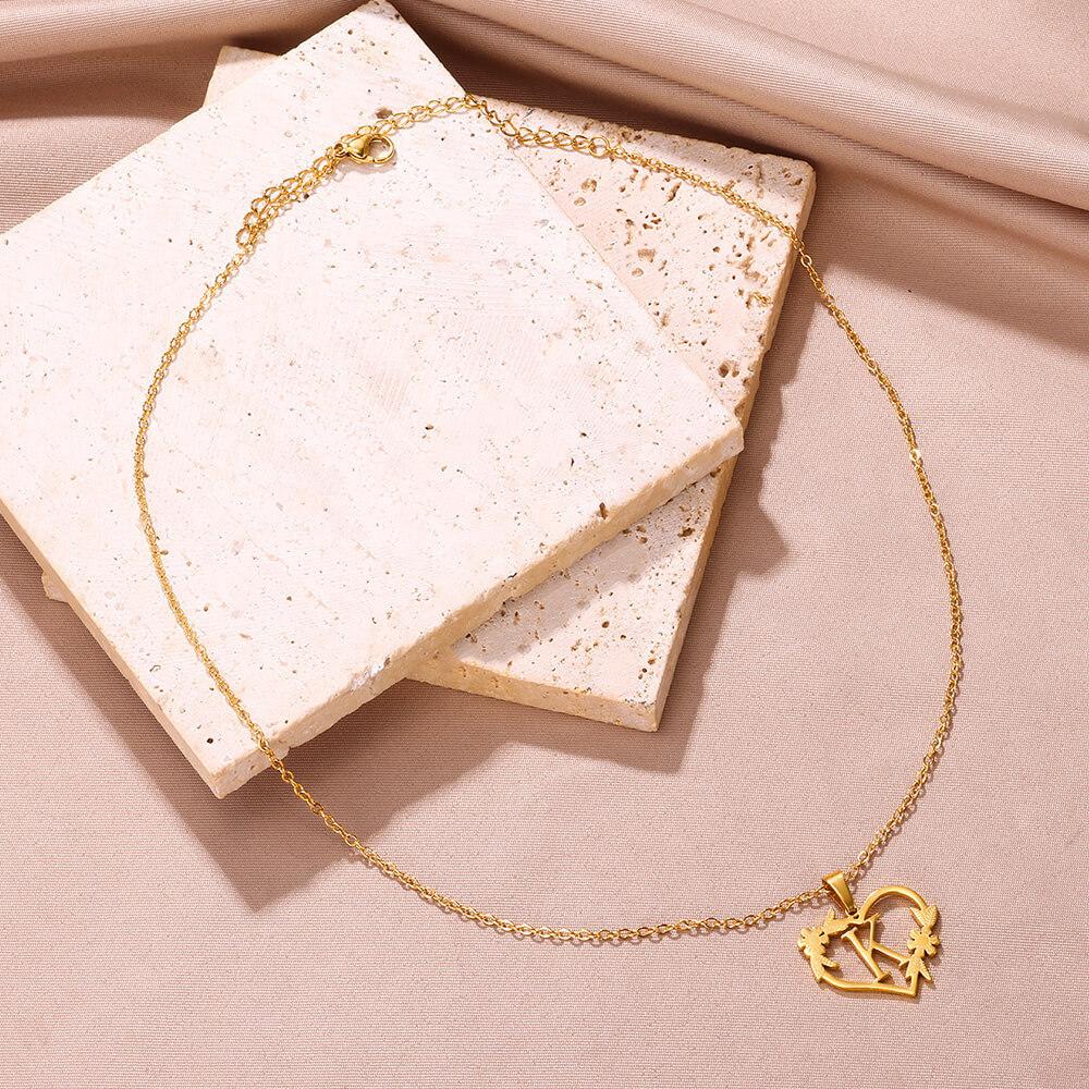 Fashion 26 Letter Stainless Steel Pendant Necklace Women Hollow Gold Color Chain A-Z Alphabet Clavicle Necklaces Jewelry Gift