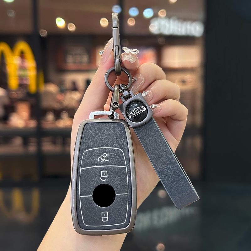 Styling Mouldings 3/4 Button Zinc Alloy Key Fob Cover Case For 2019 2020 Mercedes-Benz A220 E63S AMG E-Class GLE 350 4MATIC E300