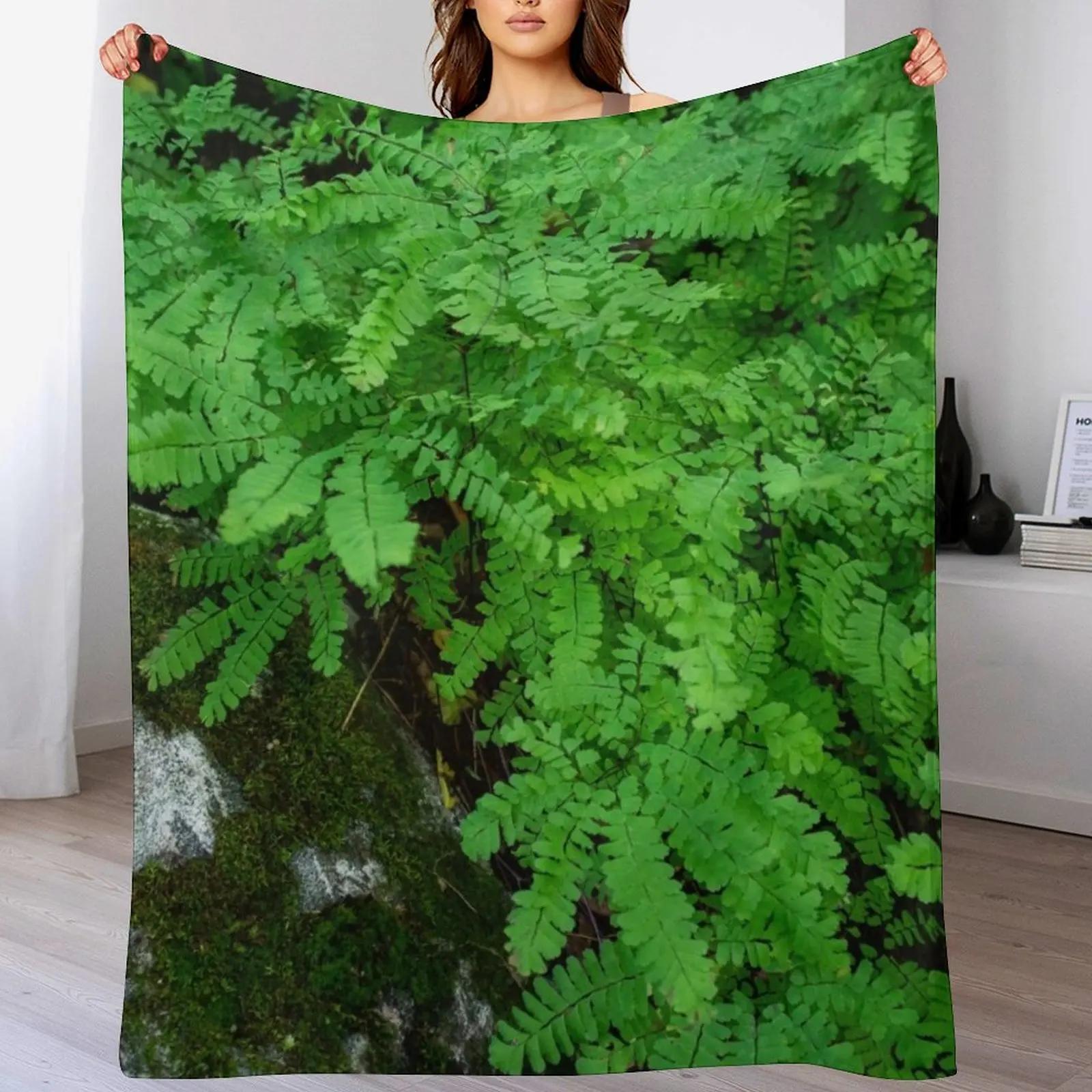 Mossy Rock and Ferns Throw Blanket Soft Warm Blanket Gift for Men Women Adults 102x76cm(40x30in)