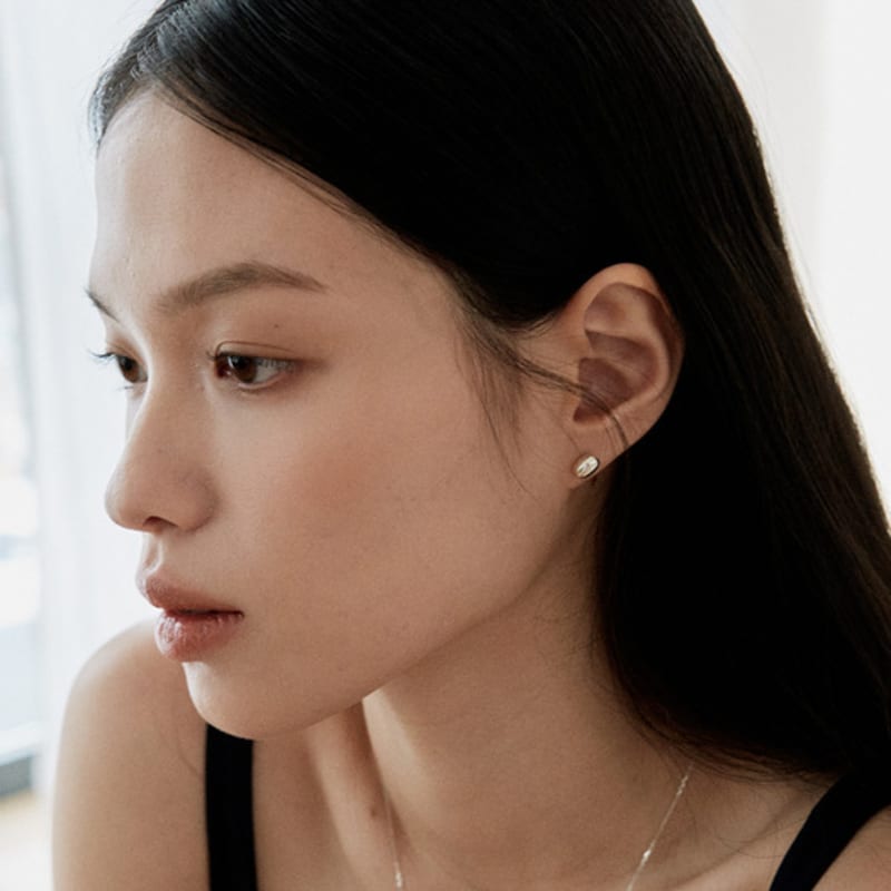 Etrive Bold Bean Earrings_Silver