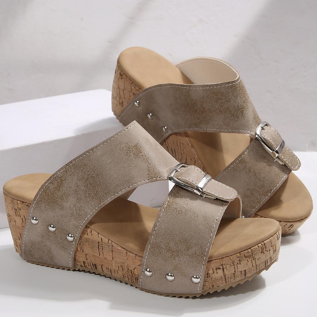Fashion Women Sandals Platform Clip Toe Slippers Flip Flops Summer Wedges Fashion High Heels Shoes for Women New Roman Outdoor Sandals