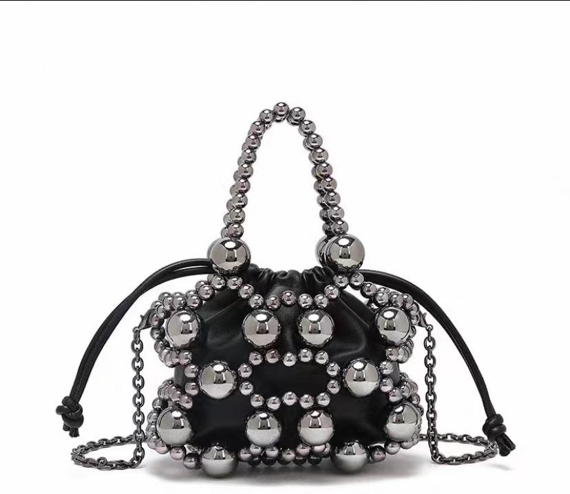 New Niche Design Exquisite Hollow Metal Beaded Woven Bag High-End Portable Oblique Span Bag