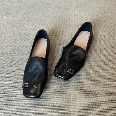 Retro British Style Leather Square Head Women's Design Sense Niche Flat-soled Small Leather Shoes