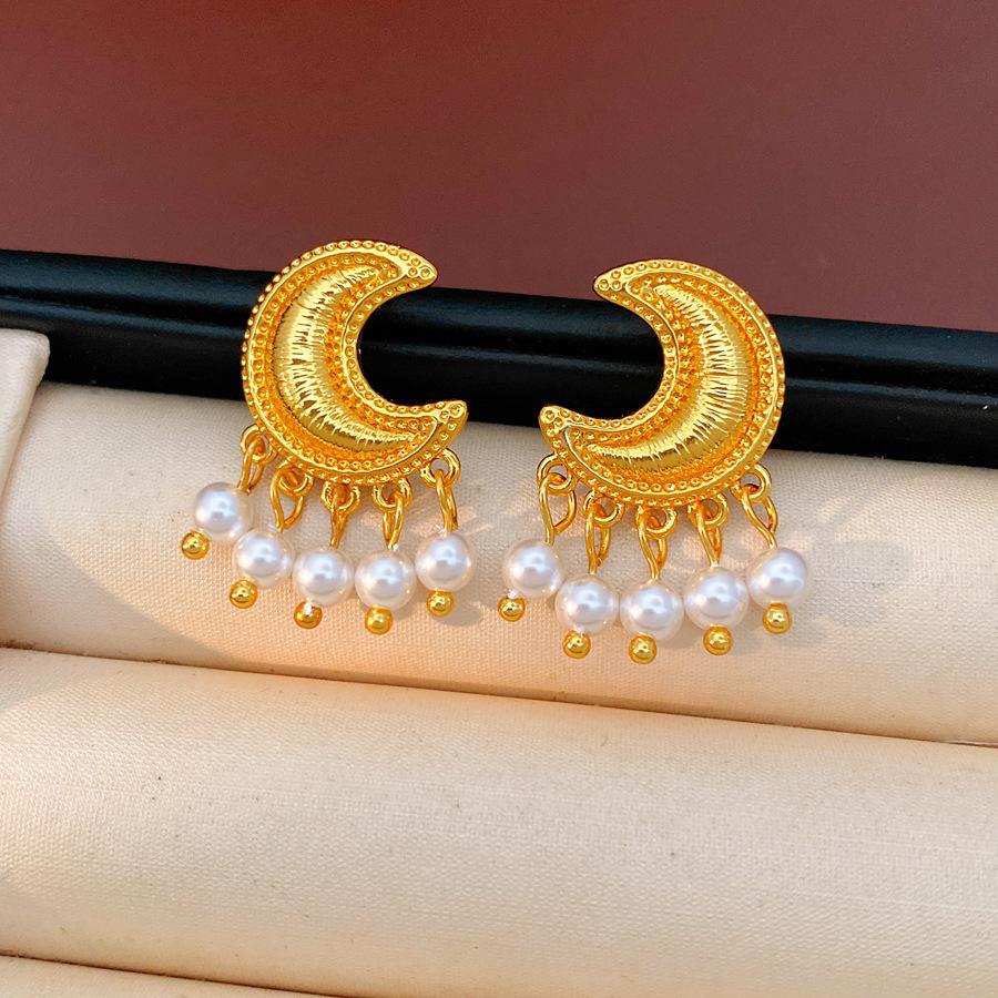 Tassel Pearl Stud Earrings Retro Exquisite Luxury Ear Jewelry Wholesale
