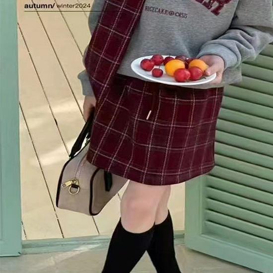 

Children s Plaid Pants & Red Fleece Sweatshirt Dress Set for New Year, Autumn/Winter Boys & Girls Fashion. 90