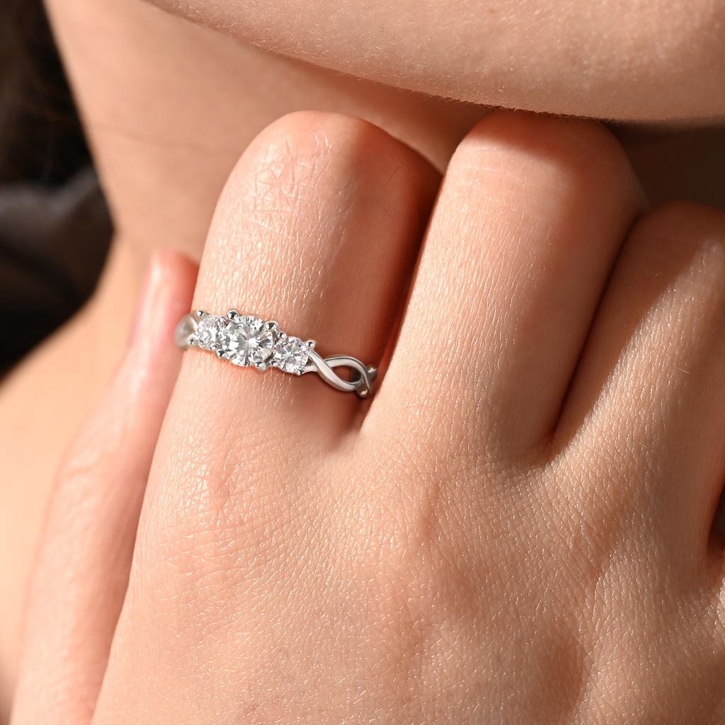Moissanite Ring for Women Sparkling Wedding Eternity Bands 100 Copper 02CT05CT Moissanite Jewellery Classic Ring