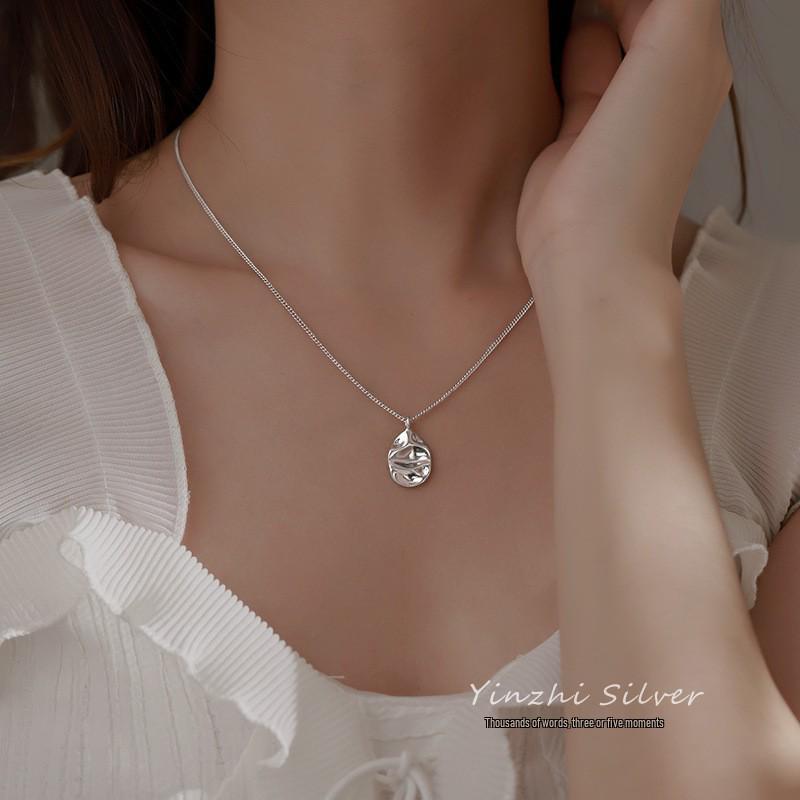 Women's Hip-Hop Silver Water Drop Pendant Necklace - Simple & Stylish Clavicle Chain for Daily Wear