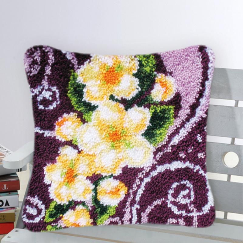Cartoon Embroidery Latch Hook Kit Seat Cushion Carpet Pillow Latch Hook Rug Kit Smyrna Package Button Pad Package DIY Decorative