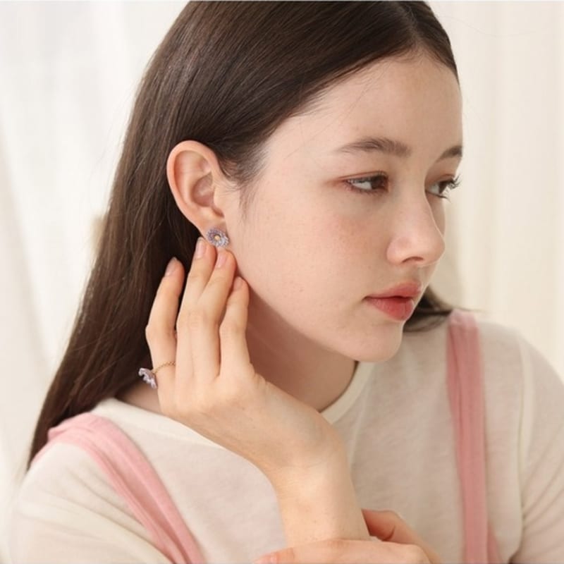 Dana Burton English Mini Daisy Earrings