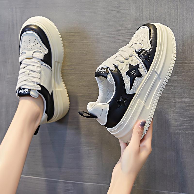 Leather Women's Spring and Autumn New Versatile Black and White Panda Single Shoes Women's Thick-soled Height-increasing Star Casual Shoes