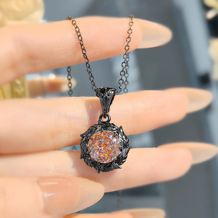 Mode Leichter Luxus Dornen Trockene Rose Anhänger Halskette Lila Hochkohlenstoff-Diamant Ohrstecker Morganit Ring Farbe Schatzset
