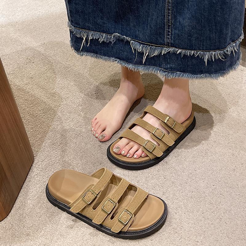 Slippers women wear 2025 summer new versatile non-slip Internet celebrity soft sole pregnant women home beach shoes trend sandals