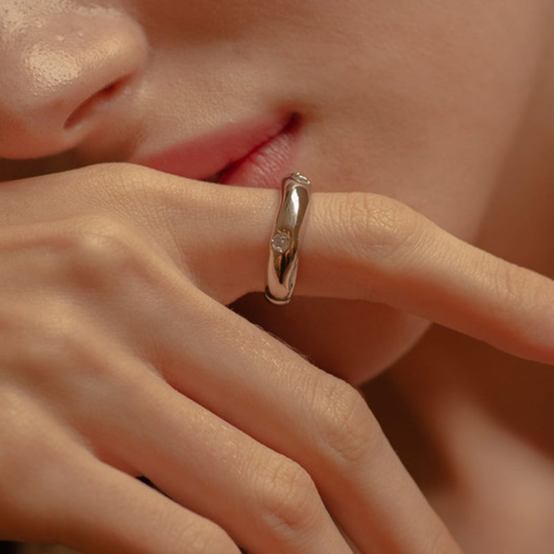 Shertz Rough Melting Cubic Bold Ring