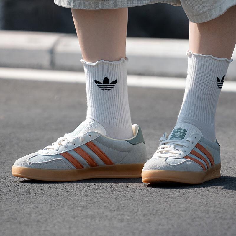 

Adidas Unisex Casual Shoes JQ0011 37