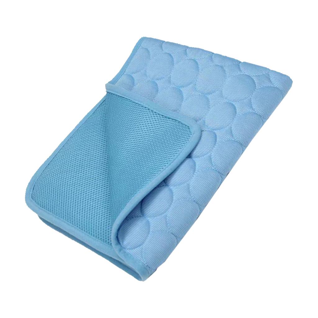 Pet Cooling Mat Heat Dissipation Breathable Comfortable Fashionable Pet Ice Pad for Summer XS (