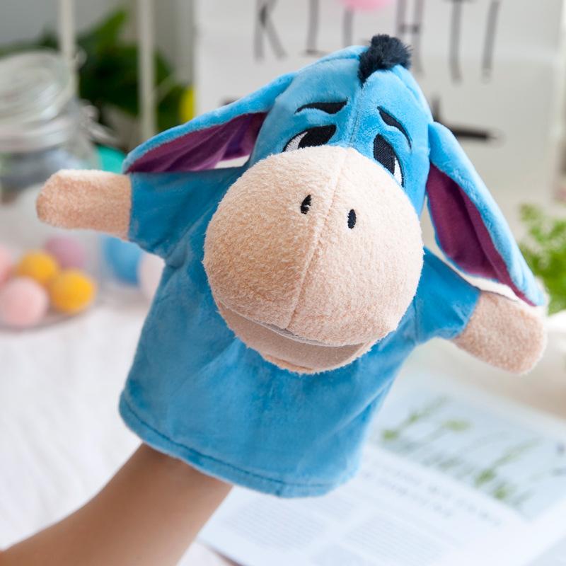 A variety of animal hand puppets parent-child toys have active mouths and fashionable styles