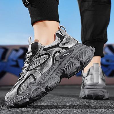Neue klassische Herren-Sneakers mit dicker Sohle, höhenvergrößernde Freizeitschuhe für Jugendliche, leichte und atmungsaktive Laufschuhe
