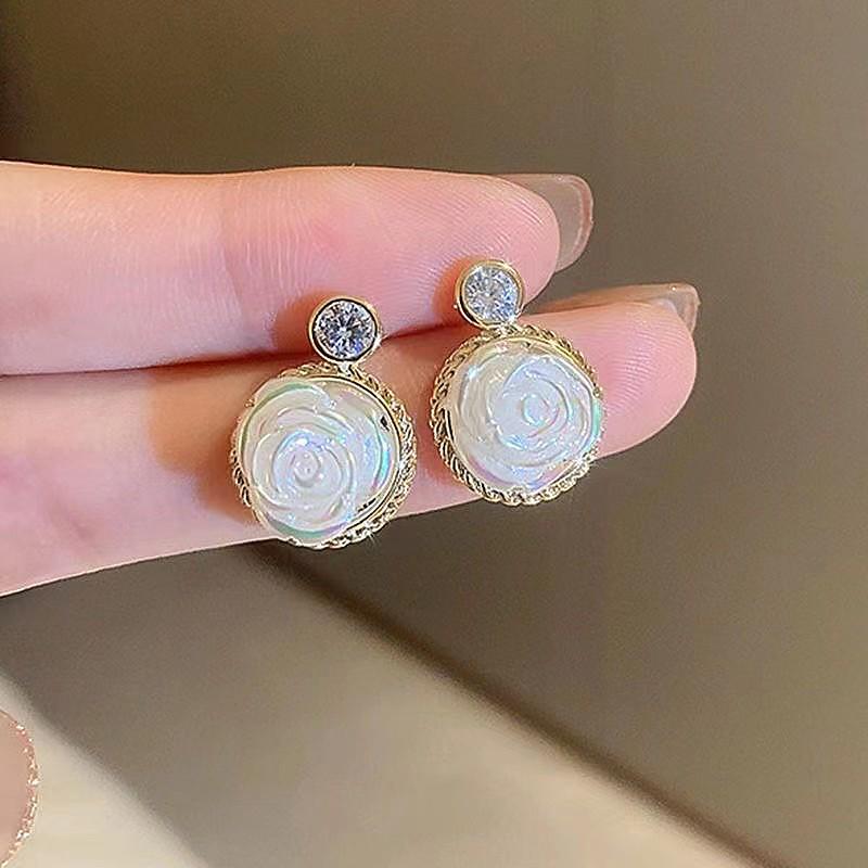 Summer 2022 Korean White Camellia Earrings: Niche Design Silver Needle Studs with Hepburn Style Diamond Accent for Women