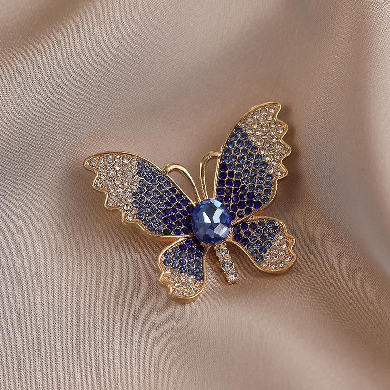 Exquisite High-End Schmetterlingsbrosche für Damenmode - Elegante Corsagen-Nadel & Kleidungsaccessoire