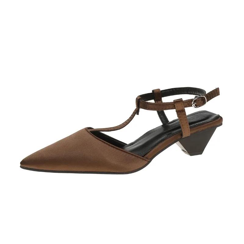 

Мода 2024 года, горячая распродажа женской обуви, женские сандалии с ремешком на щиколотке, осенние сандалии с острым носком и пряжкой, однотонные повседневные сандалии большого размера для отдыха на открытом воздухе 43