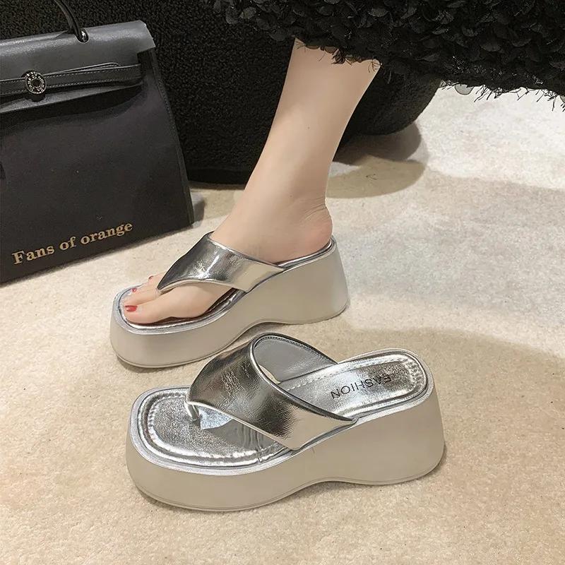 Fashion Thick-soled Heightening Cool Slippers Women's Summer Wear Muffin Bottom Flip-flops Pinch Feet Non-slip Beach Shoes