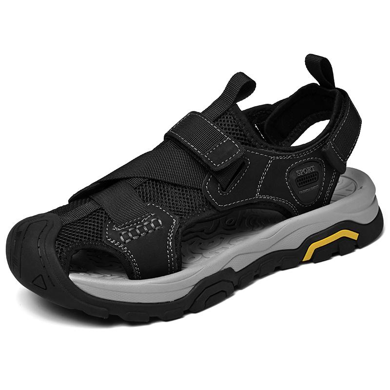 Fashion Anti-collision Toe Men Sandals Stylish Trend Man Summer Shoes Summer Mesh Flats Outdoor Male  Beach Shoes New Wading Aqua Shoes