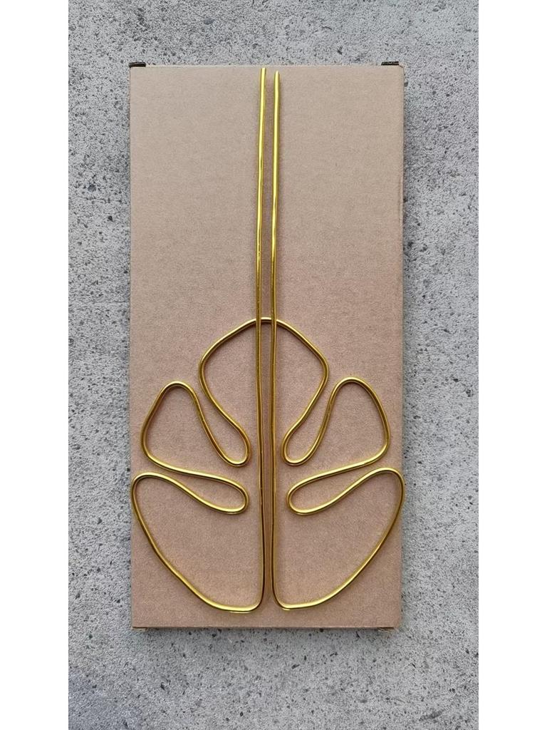 Monstera-Shaped Plant Support - Popular Design