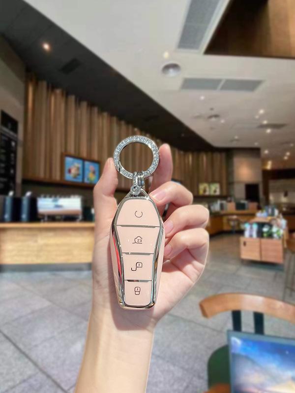 BYD Song Plus Key Cover & Diamond Bear Pendant Keychain