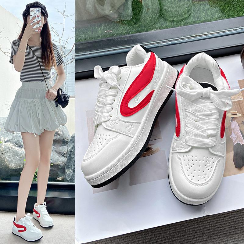 

New retro gray-red splicing bread shoes women s high-value campus style versatile board shoes casual 40