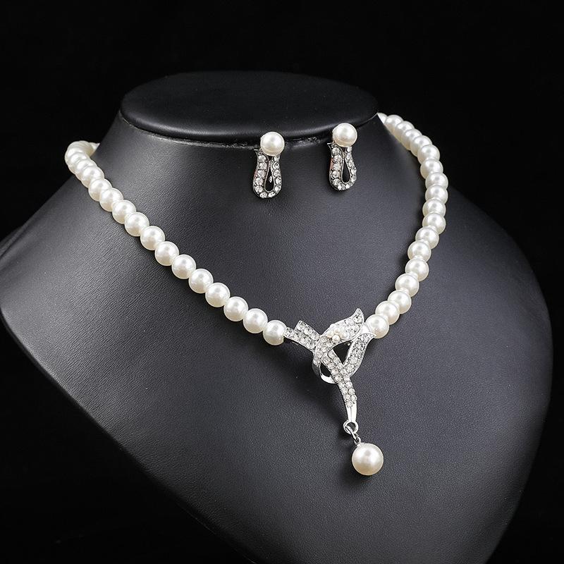 Personalized Pearl Necklace Earrings Set Women's Fashion Temperament Explosive Alloy Electroplating Bridal Dress Accessories