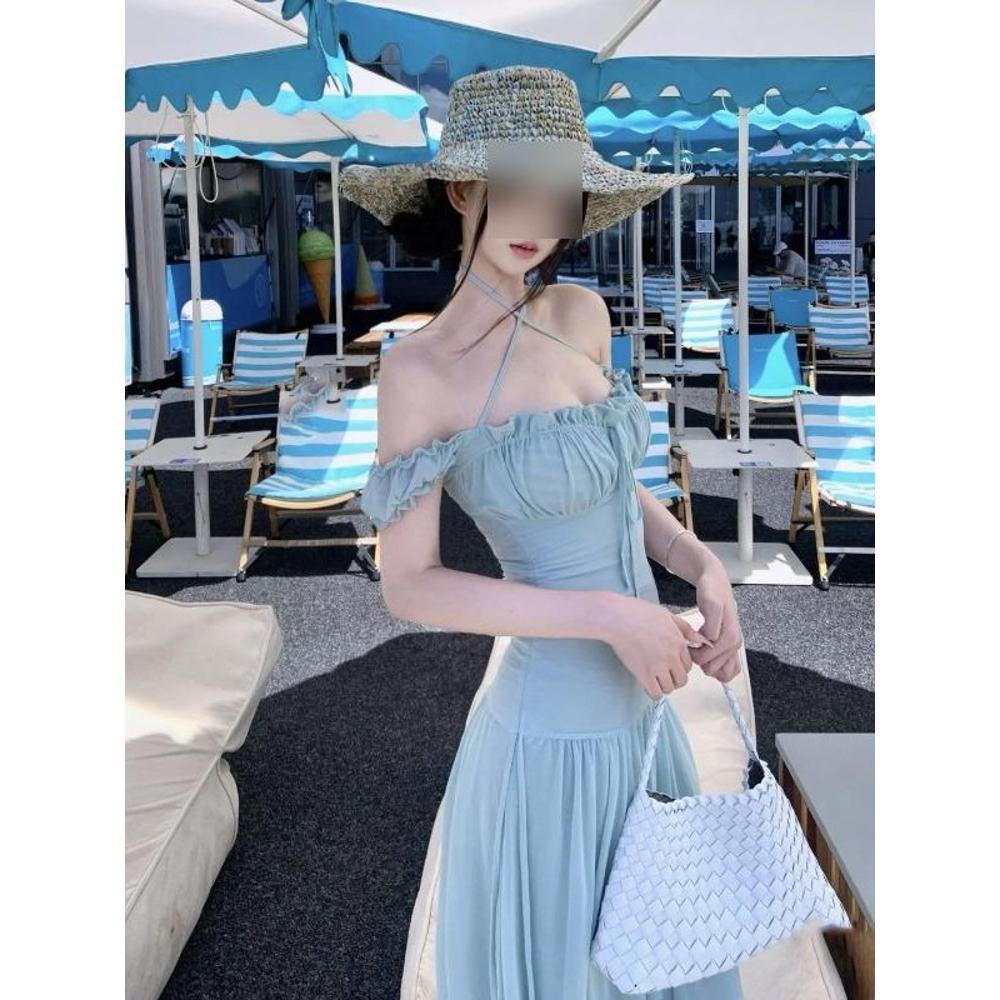Seaside vacation gentle and sweet wind green suspender dress beautiful and unique gentle wind waist temperament long skirt
