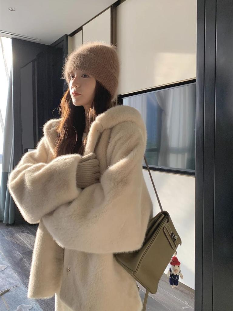 Rich Daughter Fur Coat Women's Autumn and Winter High-end Sense Hooded Loose Thickened Gentle Age-reducing Top Fluffy Coat