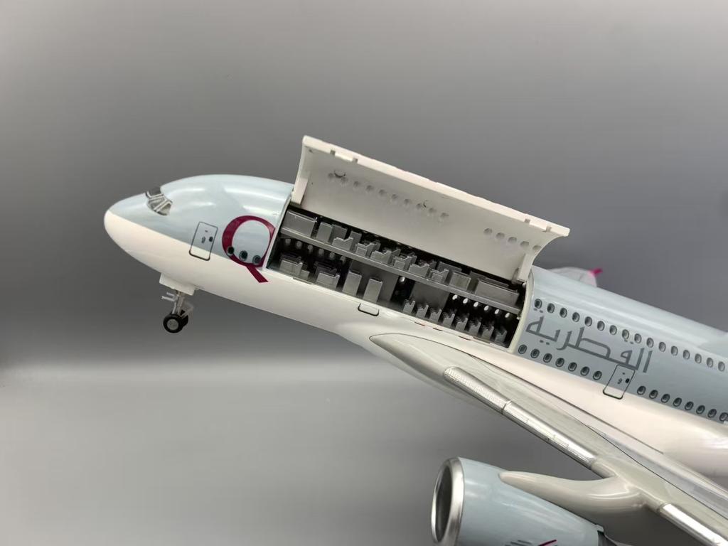 New 1:160 Scale Model Qatar A380 Airways Resin Openable Cabin Door Airplane With Light Landing Gear Collection Display Fans