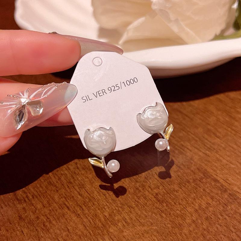 

Корейская серия супер бессмертных универсальных темпераментных нежных капельных глазурованных эмалевых сережек в виде тюльпана для женщин 1 pair