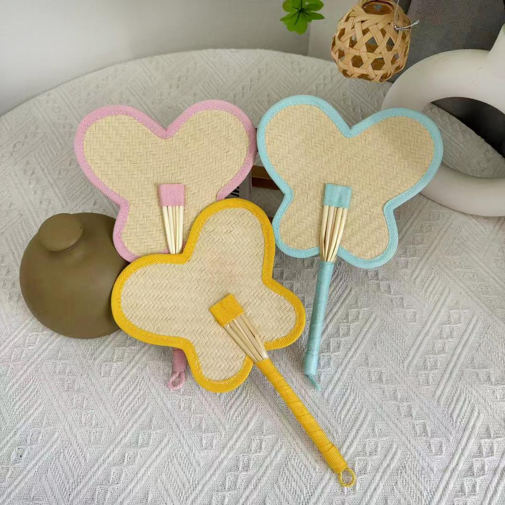 Summer travel with the same group fan, pure handmade portable fan, cute Pu Fan