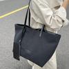 2025 retro simple fashion large-capacity bag autumn and winter new women's tote bag casual personalized shoulder bag