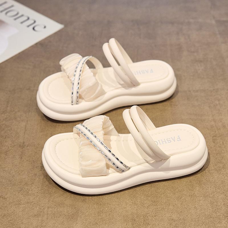 New Cool Slippers Female Summer Fairy Wind Wear Fashion Internet Celebrity Pearl Thick Bottom Casual Two Wear Beach Cool Slippers